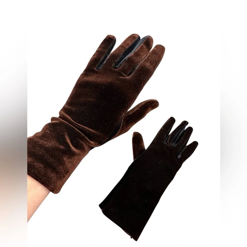 Elegant two tones Black and Brown Velvet Gloves